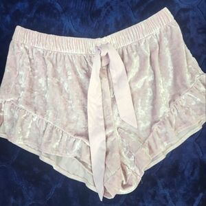 Short victoria's secret,  size meduim,  pink color  velour fabric, very sexy